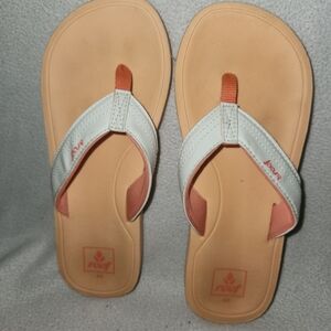 Reef Women's White and Orange Sandals